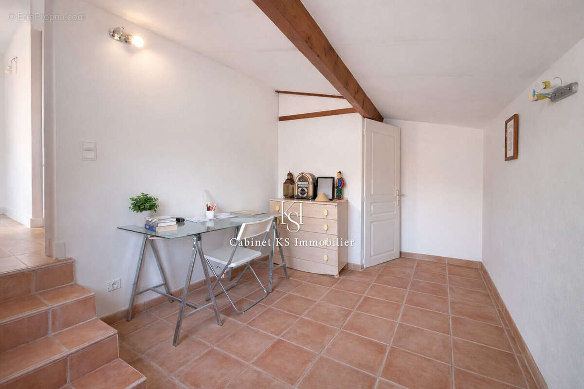 Maison 87 m² à Tourves  - photo 7
