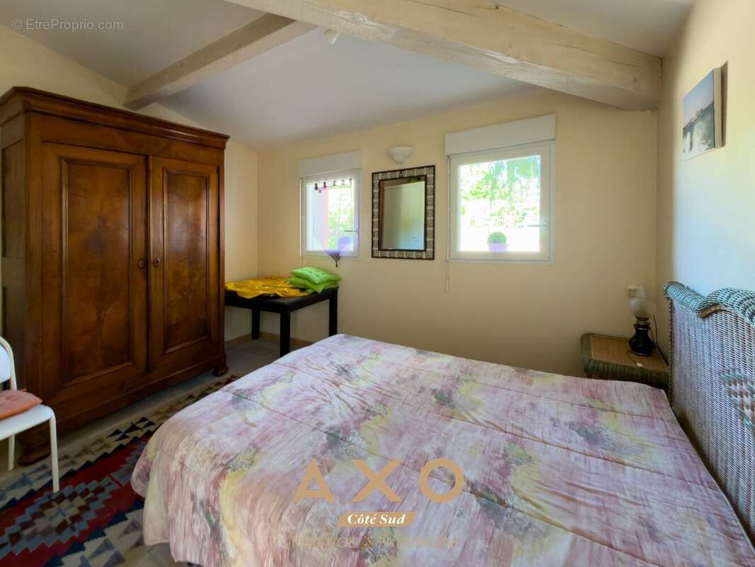 Eguilles - maison - 194 m² - t6 - piscine - terrain 1 072 m² - 1 195 000  - photo 15