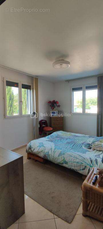 Villa de 132m² avec jardin, garage, piscine et terrasse - photo 11