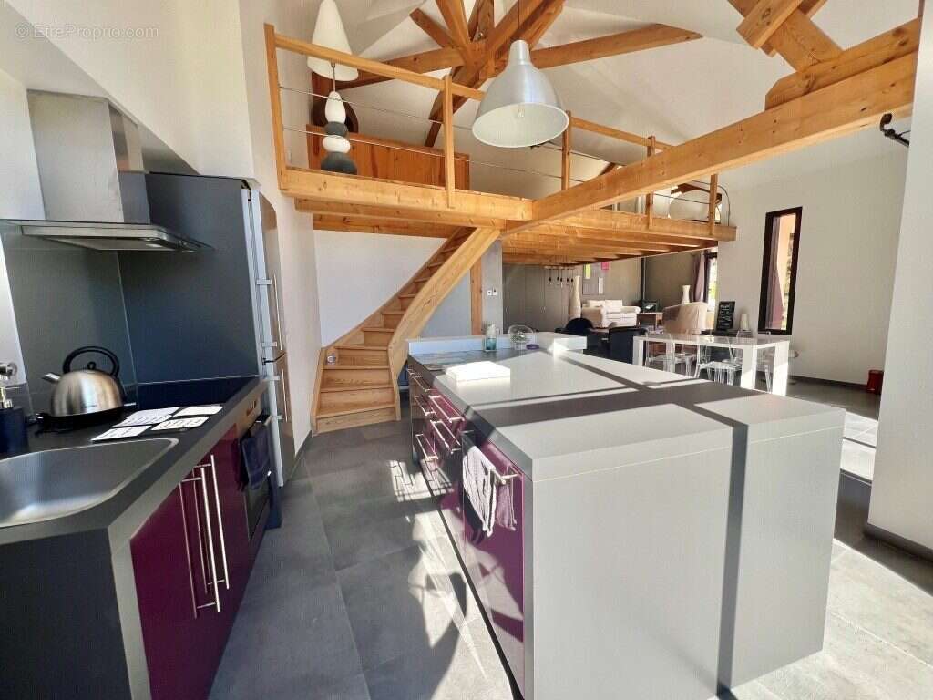 Maison à RIEUTORT-DE-RANDON