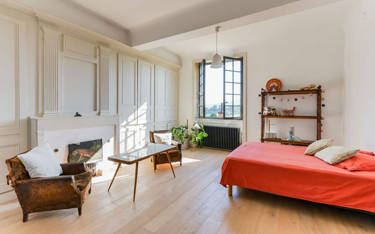 Maison à MARCILLY-D&#039;AZERGUES