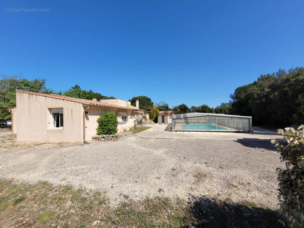 Maison à CLARENSAC