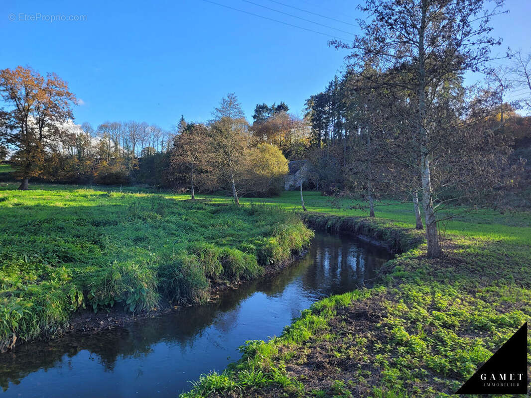 Maison à SAINT-BRICE-EN-COGLES