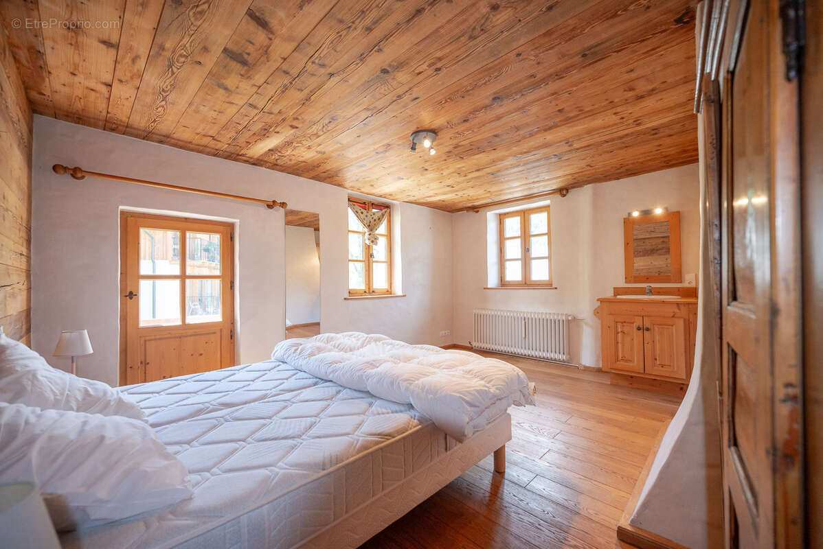 Appartement à LES ALLUES