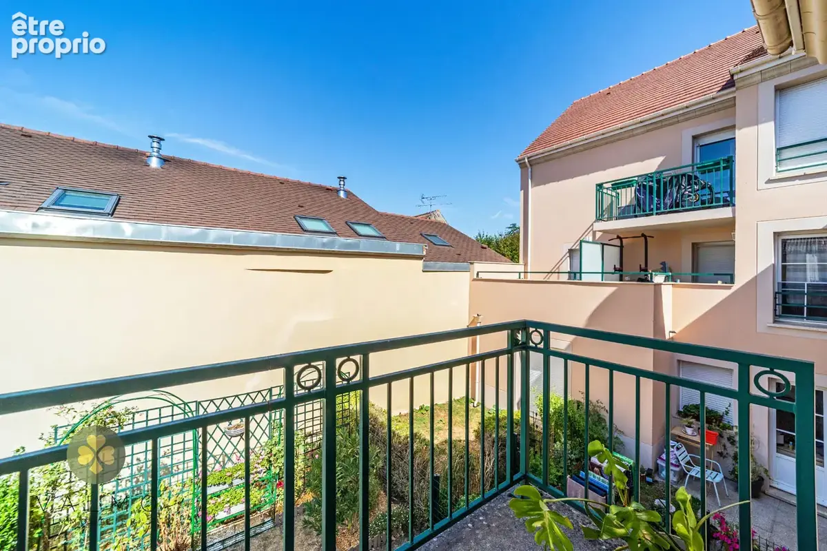 Hyper centre la queue-les-yvelines appartement/duplex f3 + 2 places parkings - photo 4