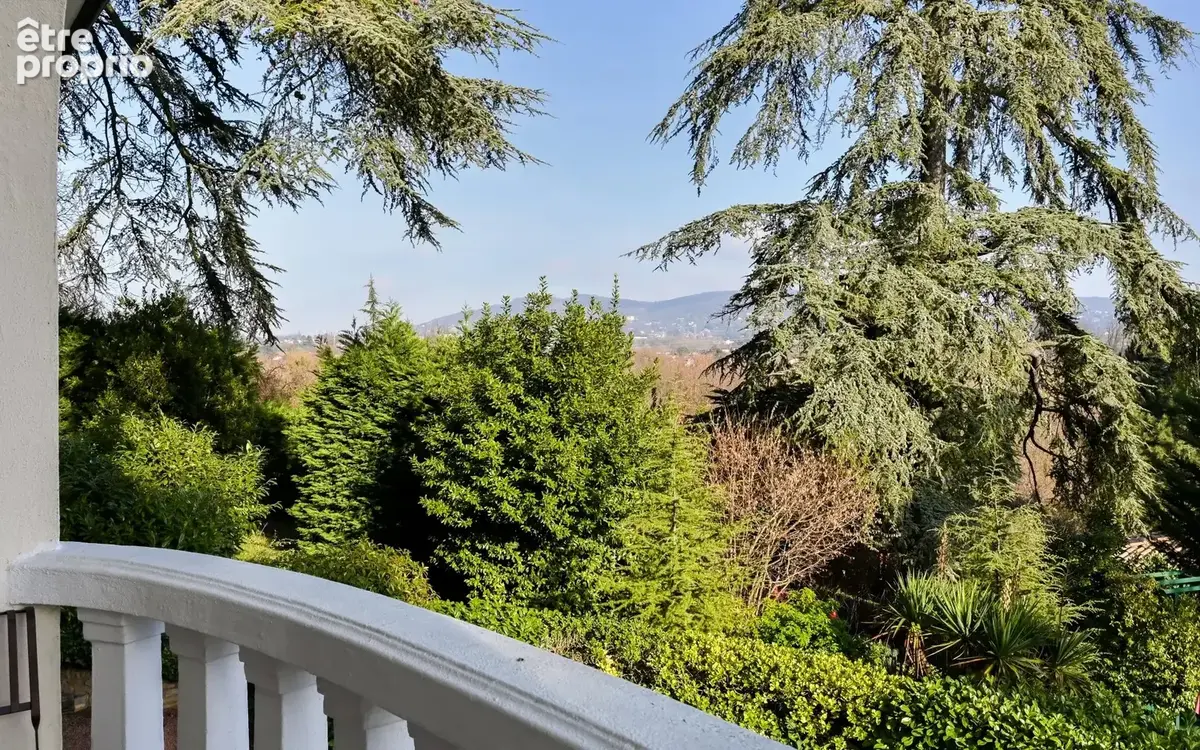 Maison 8 pièces 230 m² à vendre à Dardilly (69570) - photo 5