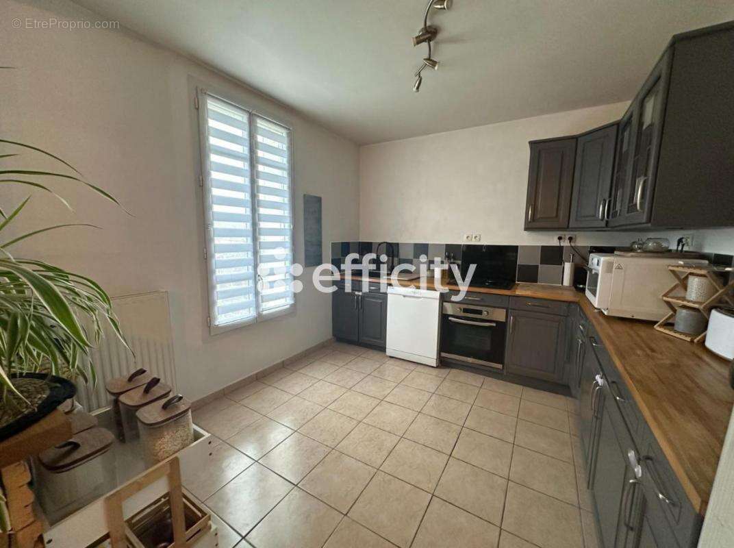 Maison à CREPY-EN-VALOIS