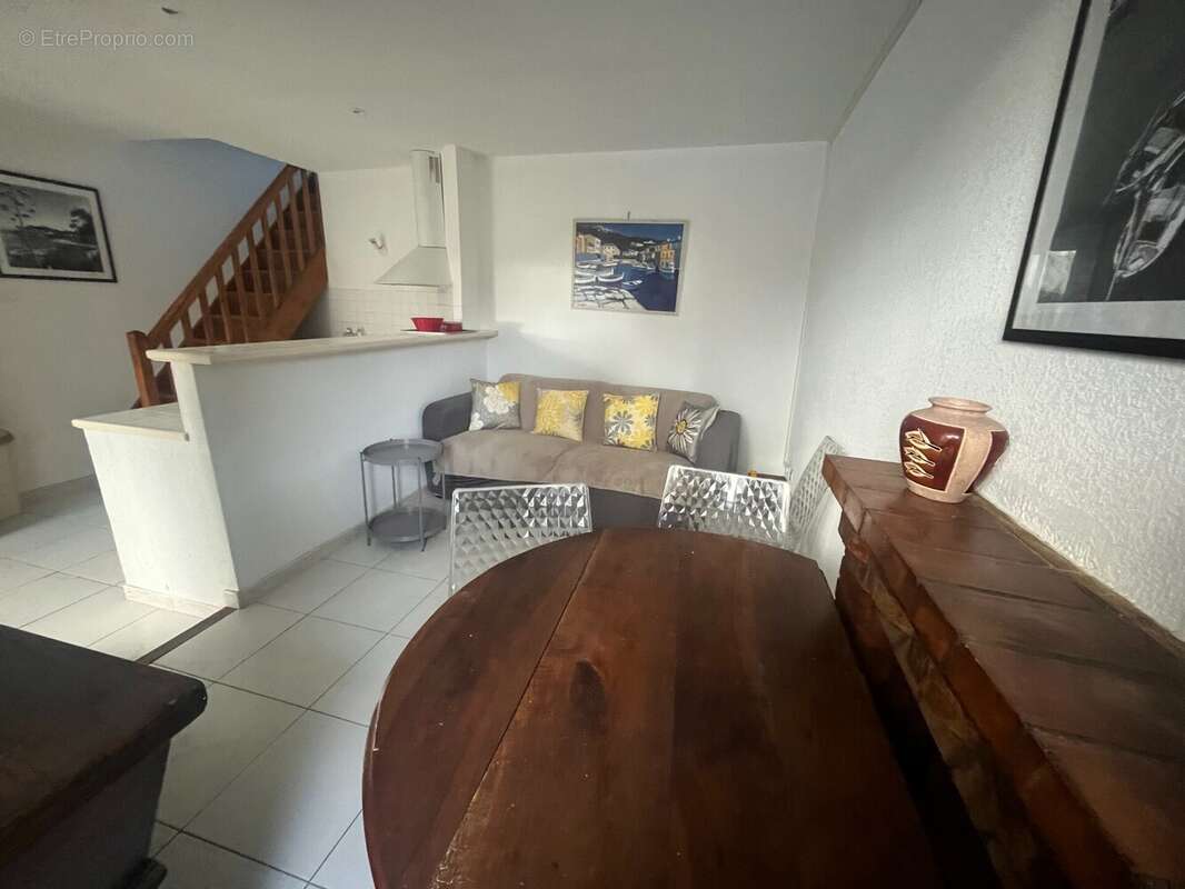 Maison à QUASQUARA
