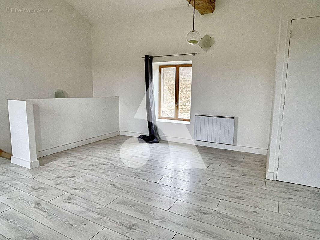 Maison Gleize 4 pièce(s) 140 m2 - photo 8
