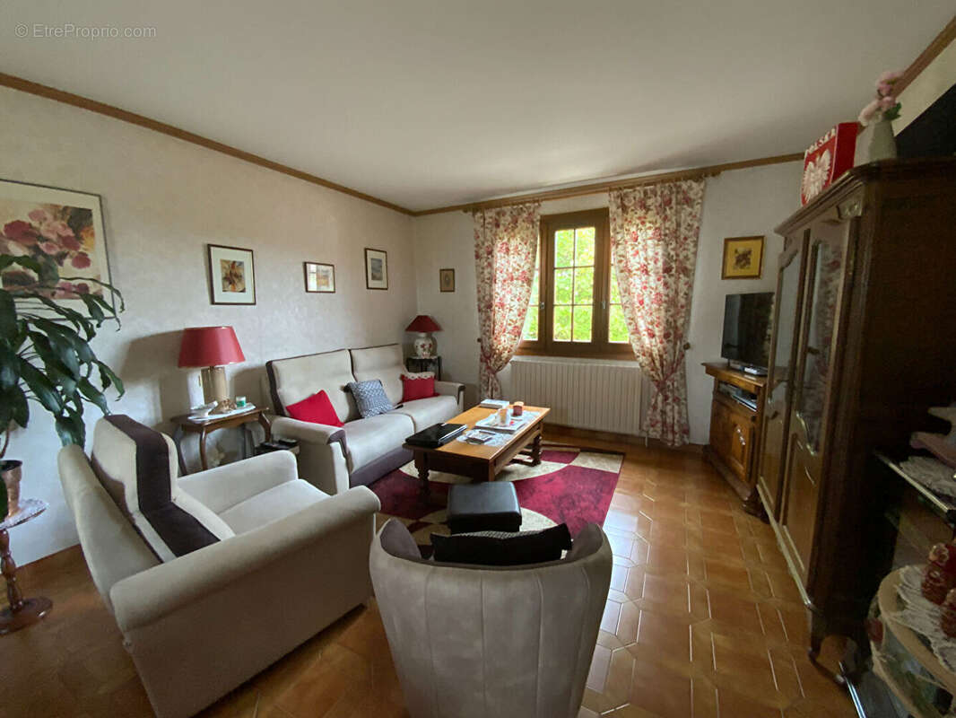 Maison à TOULON-SUR-ARROUX