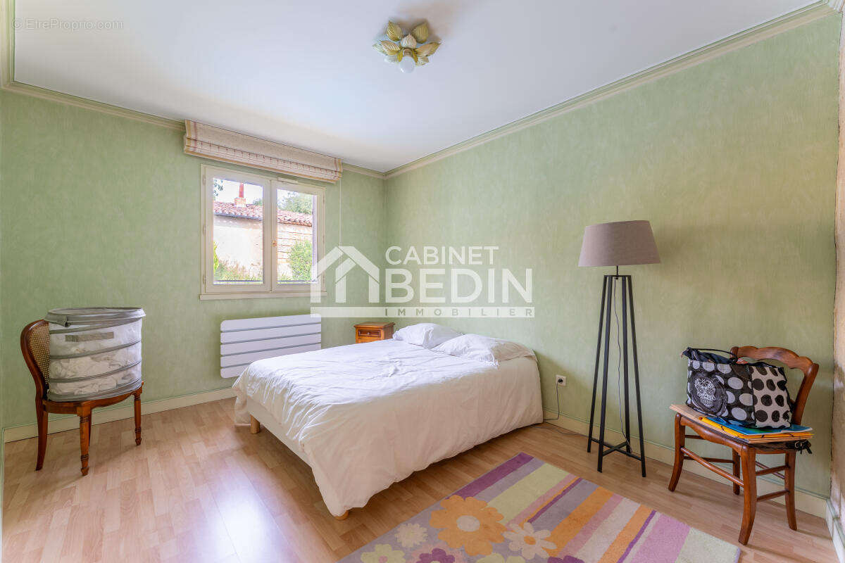 Maison à BLANQUEFORT