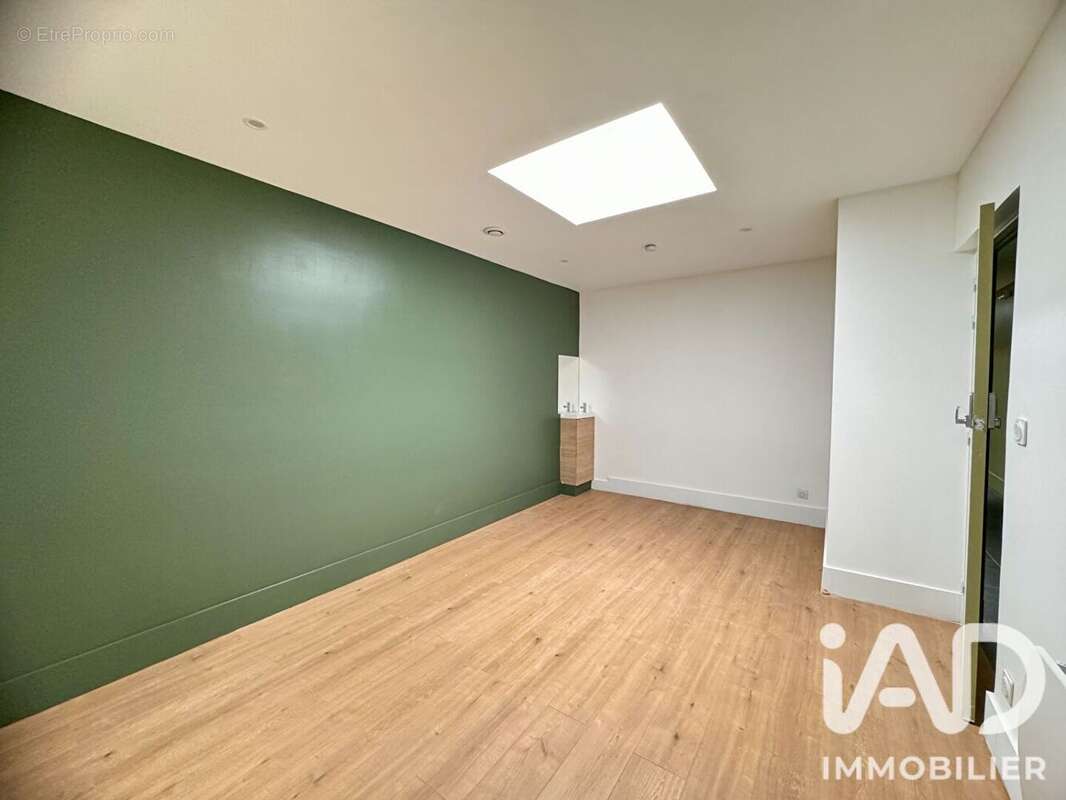 Commerce 65 m² à Villeurbanne  - photo 2