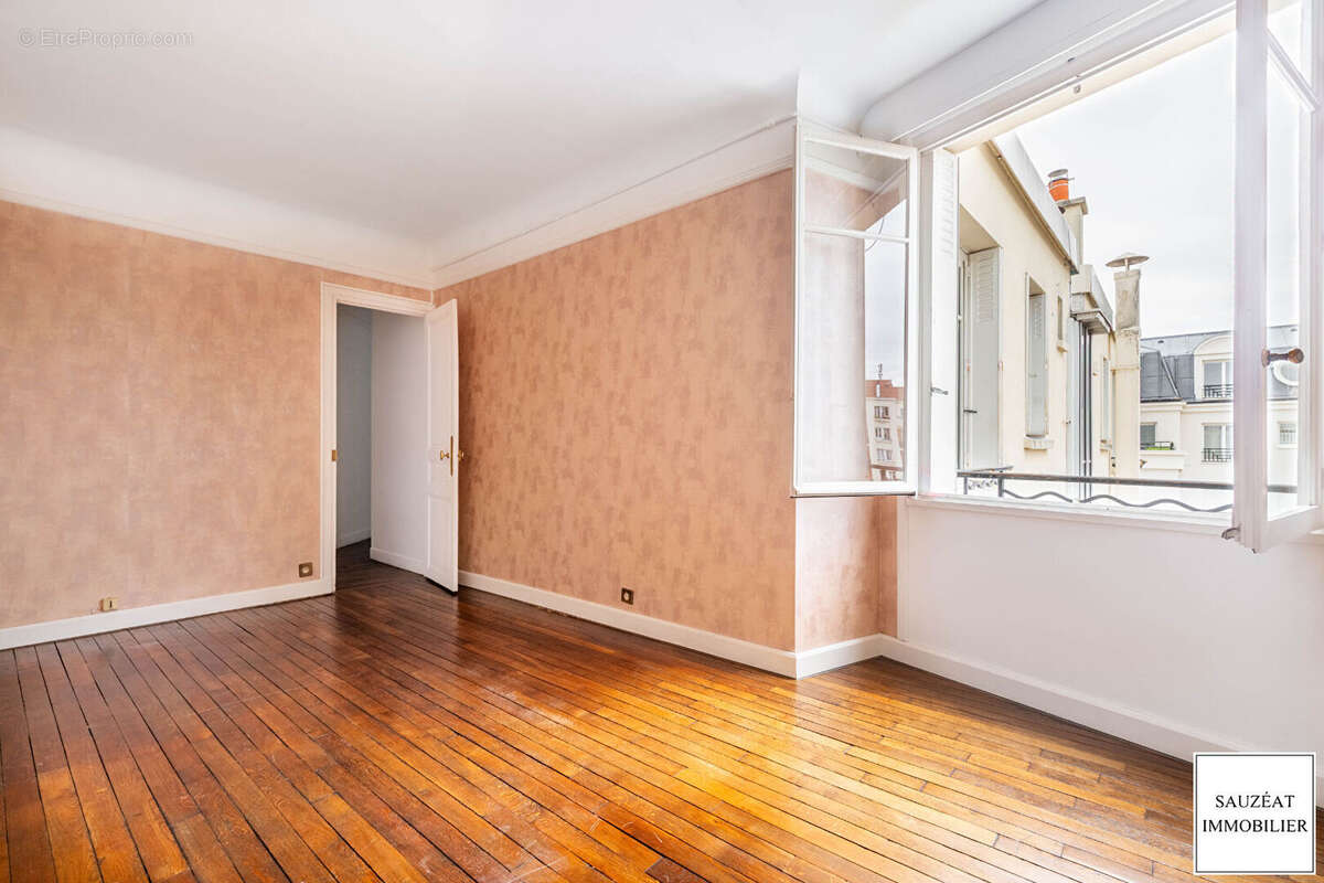 Appartement à MONTROUGE