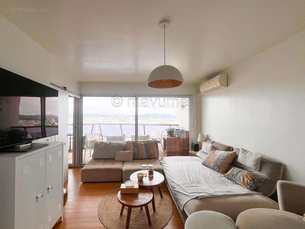 Appartement T2 Grand Pavois avec balcon et piscine Carré d\'OR  13008 Marseille n°2 - Appartement à MARSEILLE-8E