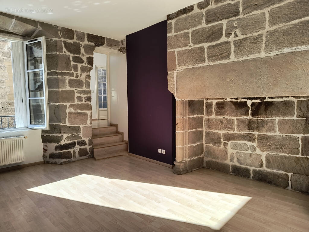 Appartement à BRIVE-LA-GAILLARDE