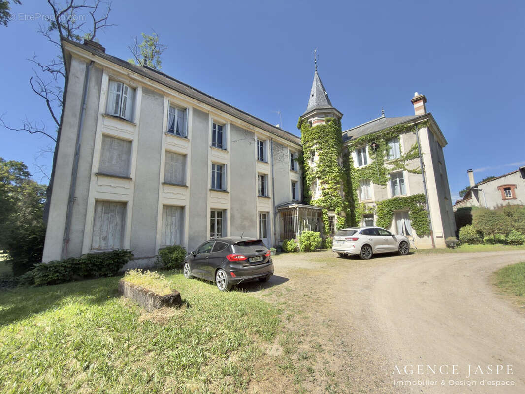 Autre à SURY-LE-COMTAL