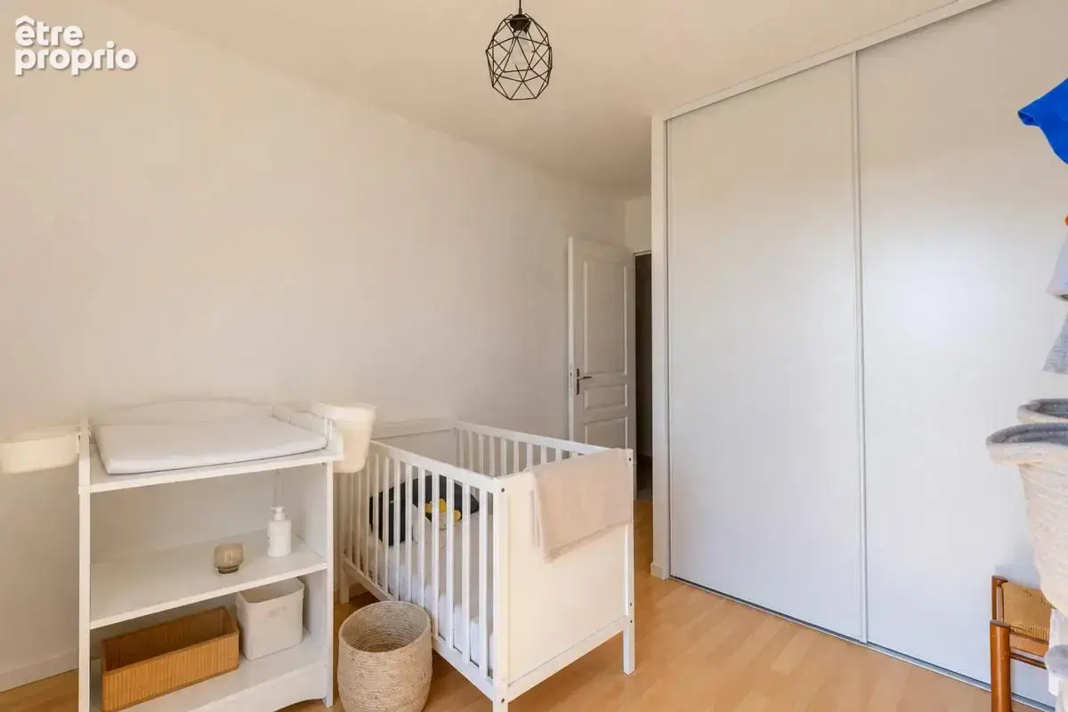 VENDU LOUÉ - 3 pièces de 63 m2, situé à Vaulx-en-Velin - photo 8