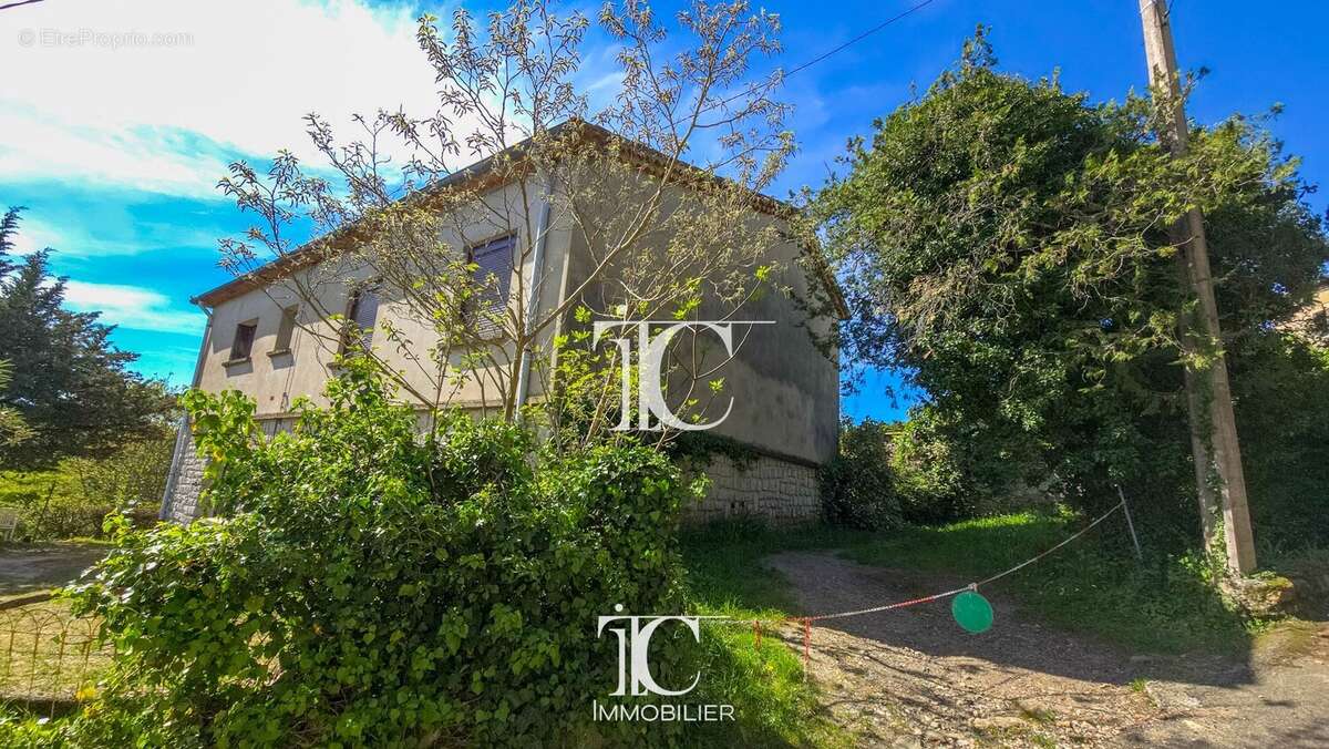 Maison à SAINT-PAUL-LE-JEUNE