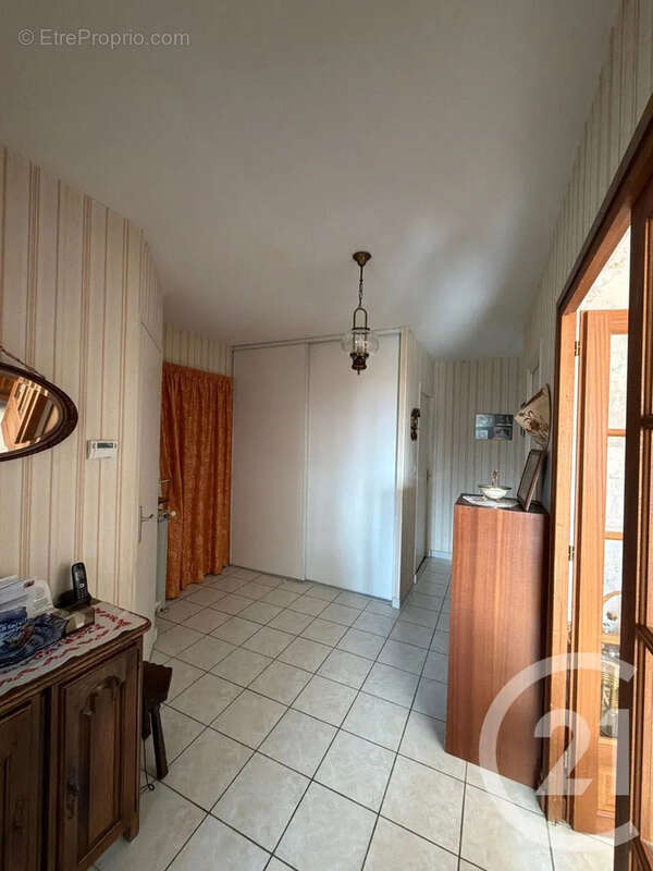 Appartement à DAVEZIEUX