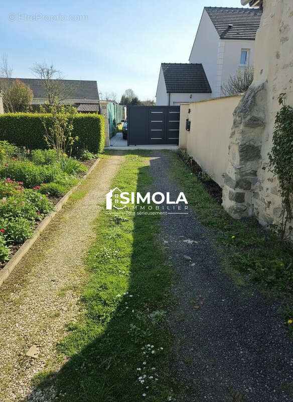 Maison à ROISSY-EN-FRANCE