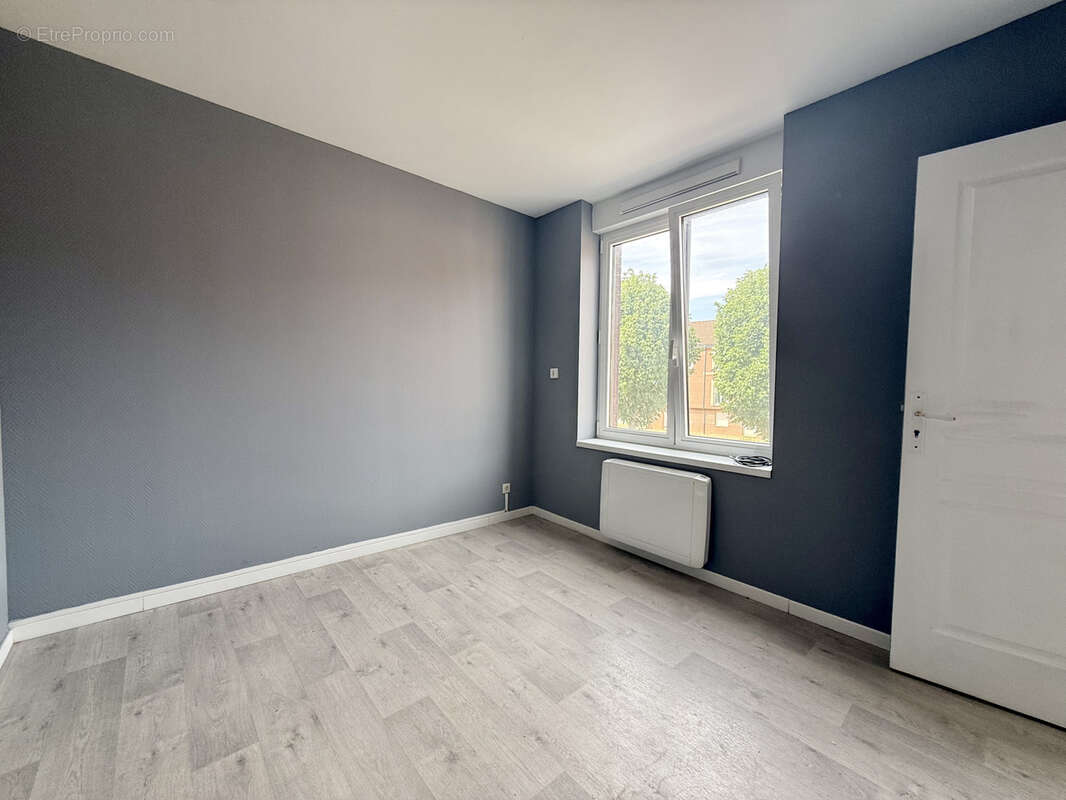 Appartement T4 - 71m2 Tourcoing - photo 4