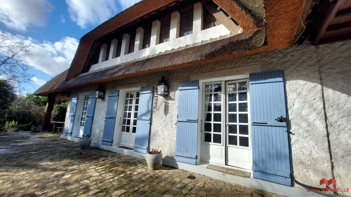 Maison à LA CELLE-SAINT-CLOUD