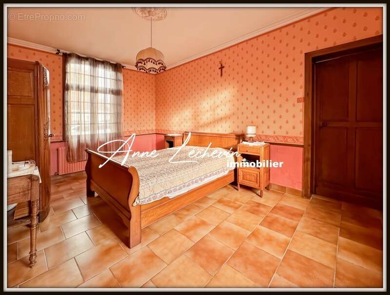 Maison à DOURGES
