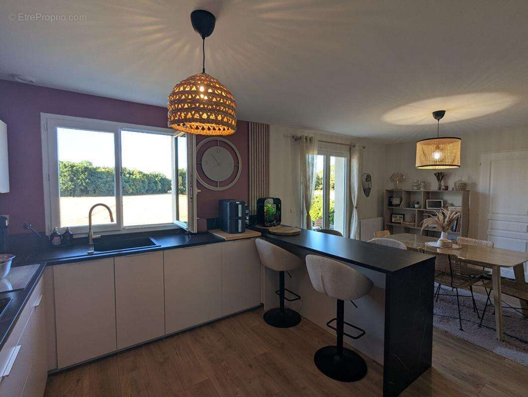 Maison de plain-pied 3 chambres sans travaux - Fontaine-Simon (28240) - photo 6