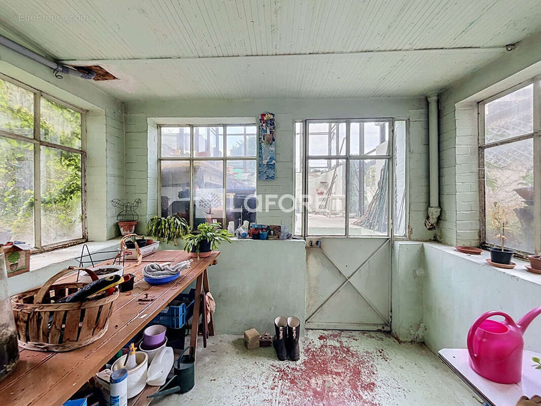 Chatou limite Le Vésinet -  Maison familiale 5 chambres avec jardin, sous-sol total et proche gare Vésinet-Le Pecq - photo 15