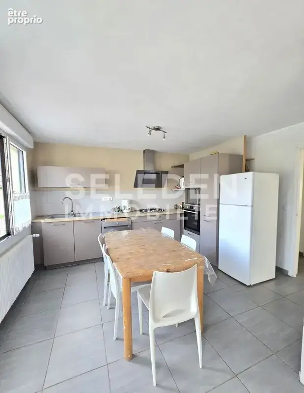 Maison T4 de 93m2 à AIX NOULETTE - photo 1