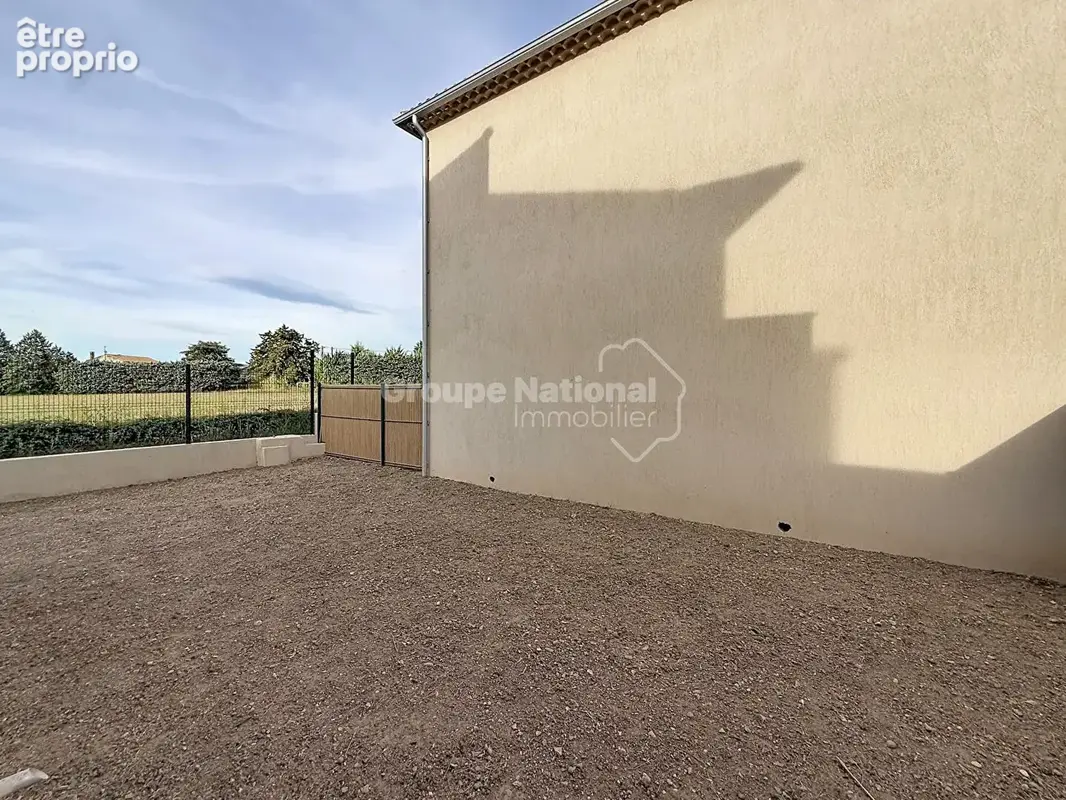 Appartement T3 avec terrasse, jardin de 119 m2 et 2 places de parking Les Taillades - photo 9