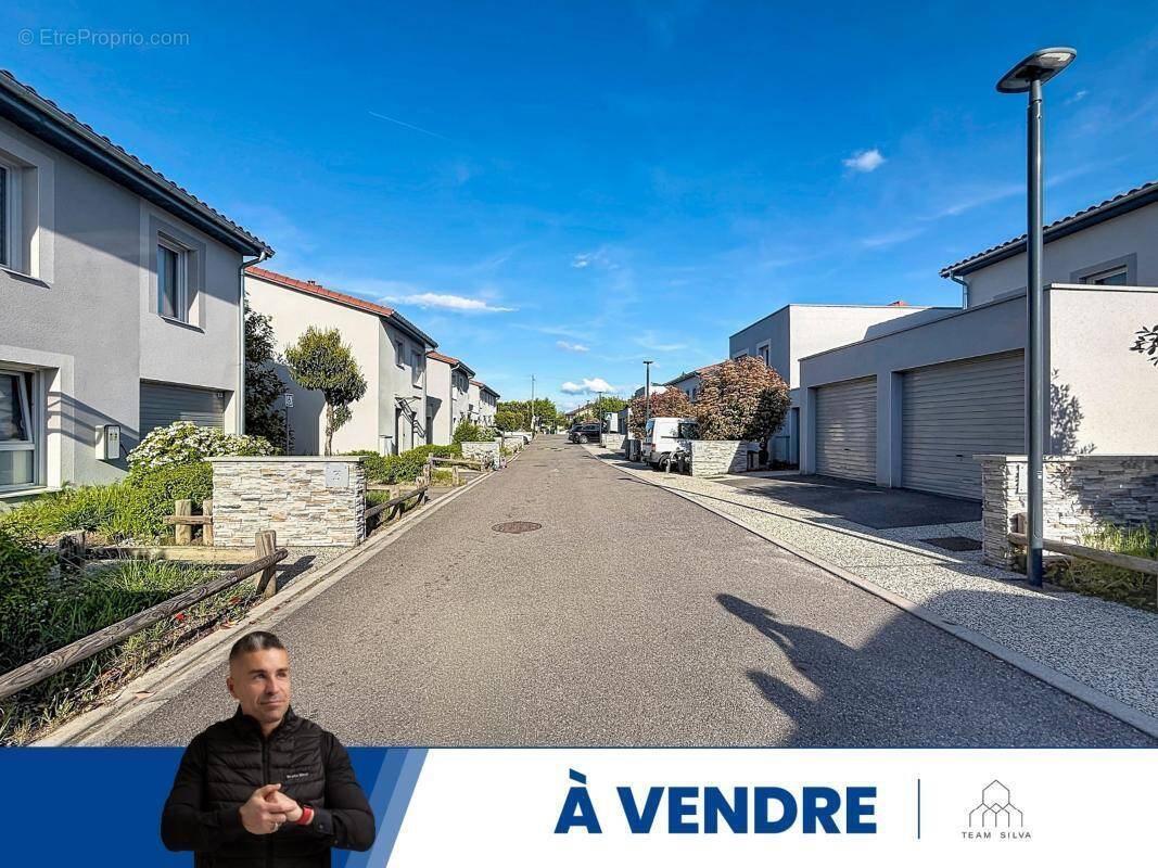 Maison à JONAGE