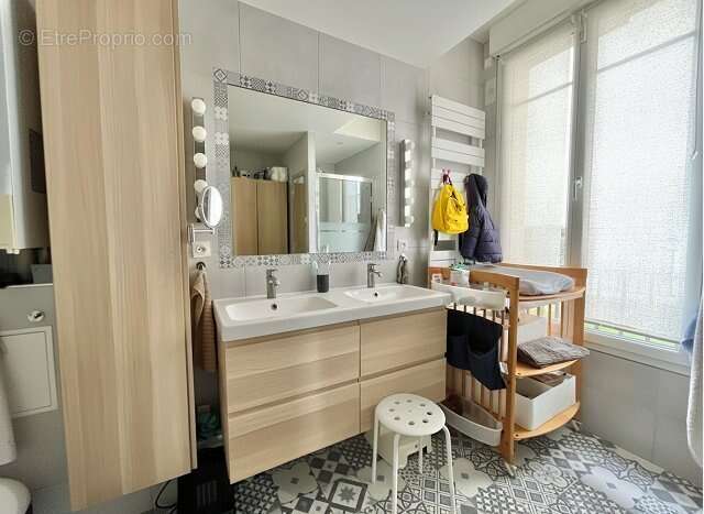 Appartement à MAISONS-ALFORT