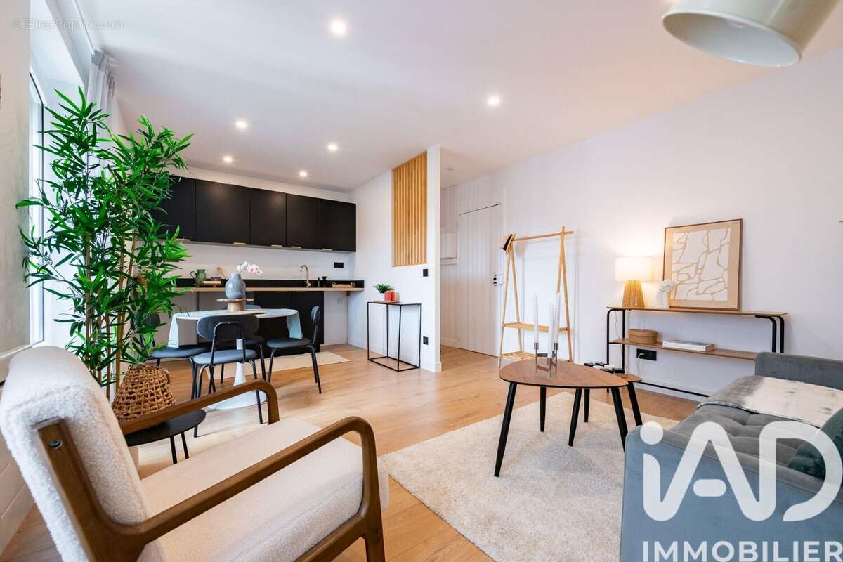 Photo 2 - Appartement à IVRY-SUR-SEINE