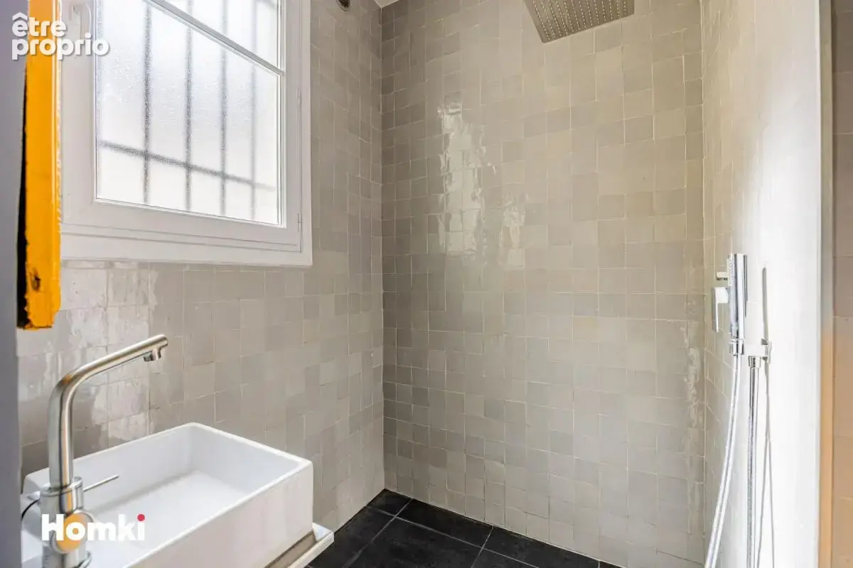 Appartement T3 de 72 m² à Paris 75009, Boulevard de Clichy - photo 11