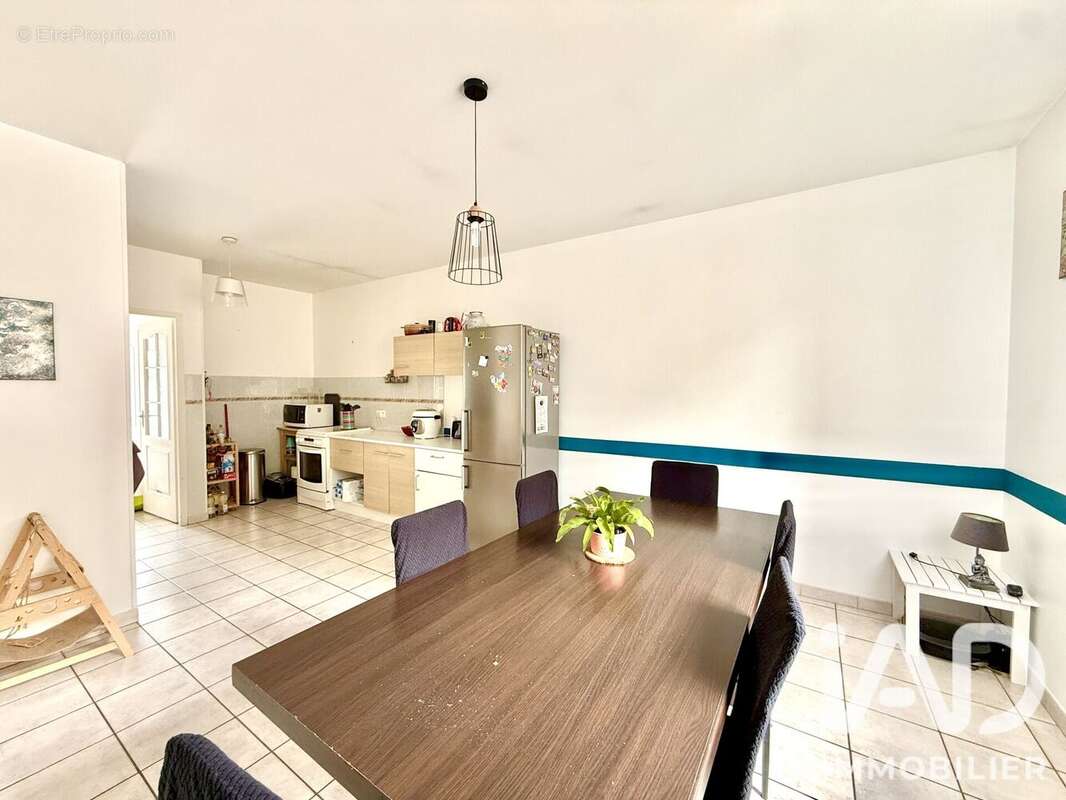 Appartement 99 m² à Unieux  - photo 9