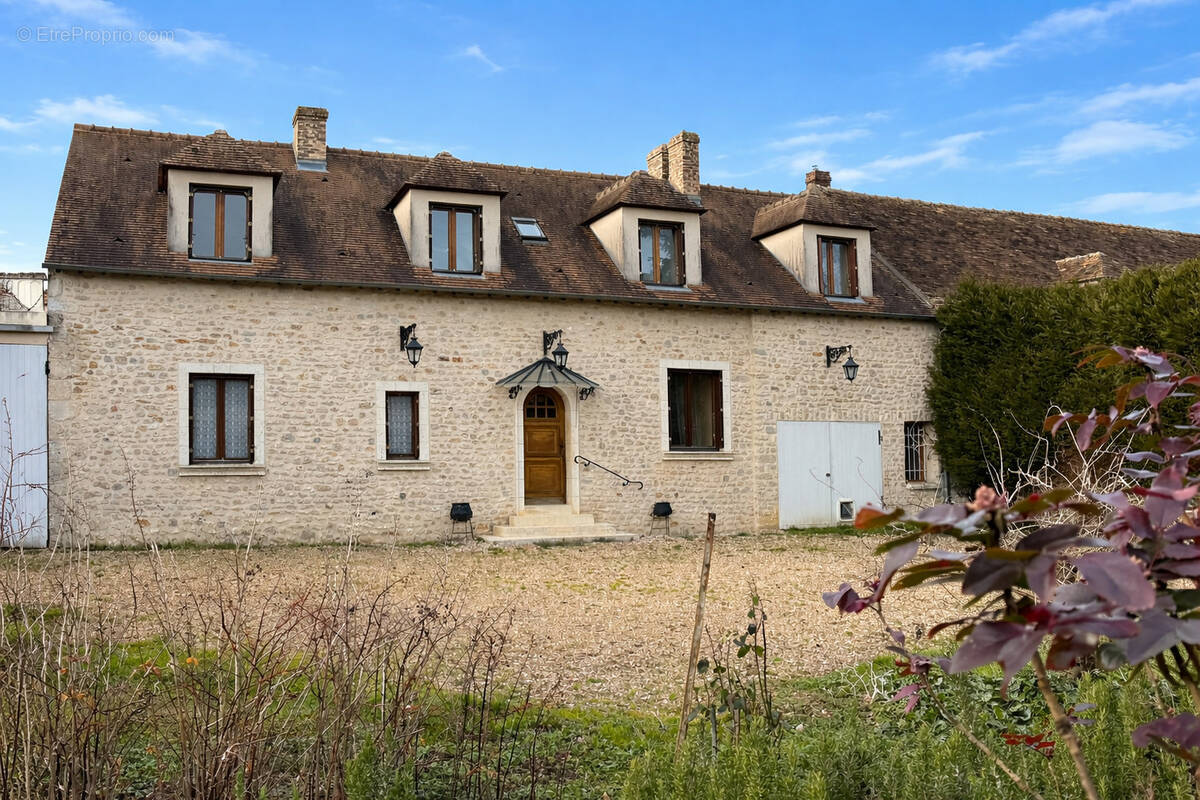 Maison à MEROBERT