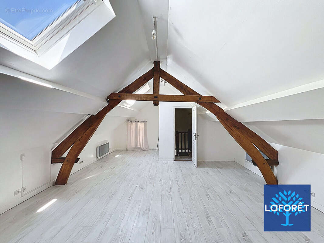 Maison à PUISELET-LE-MARAIS