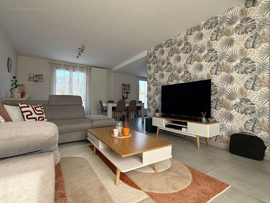 Maison rénovée de 94 m2 avec jardin de 362 m² ? Proche commerces - photo 2