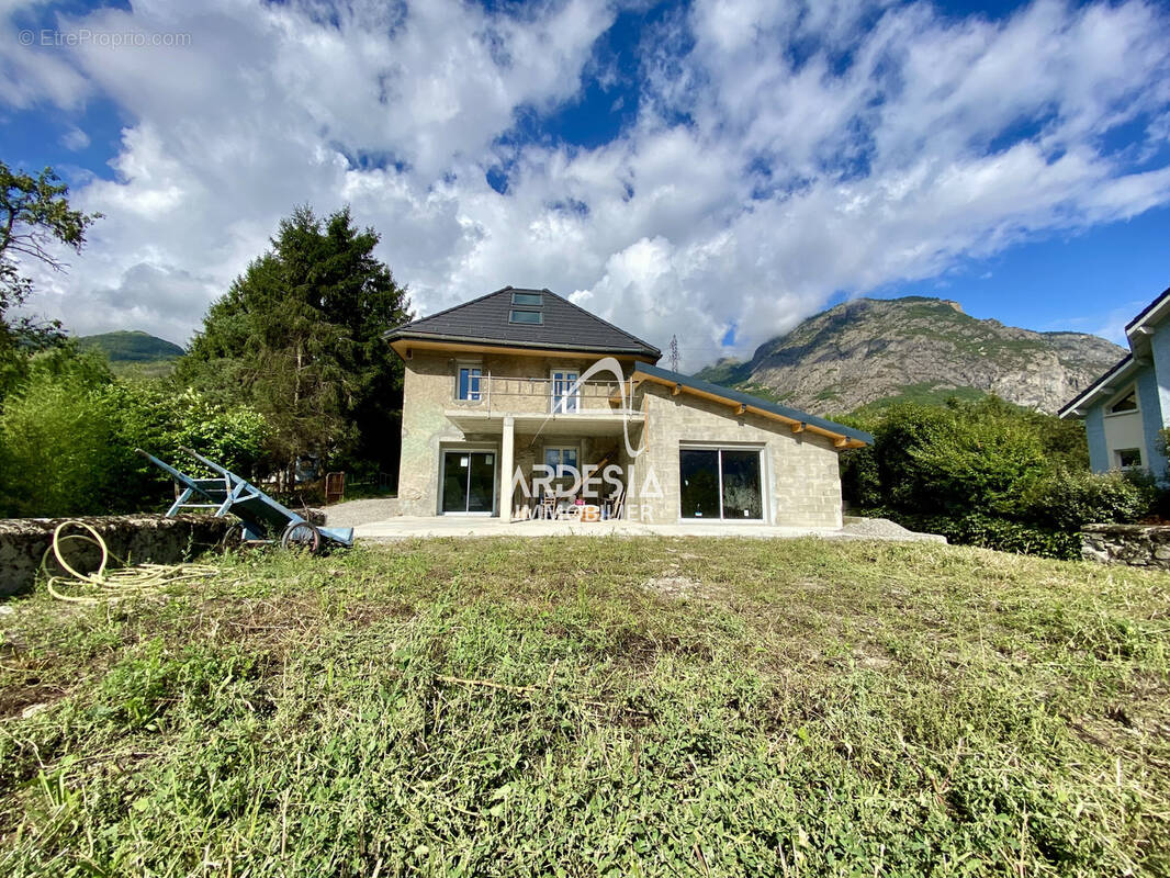 Maison à SAINT-JEAN-DE-MAURIENNE
