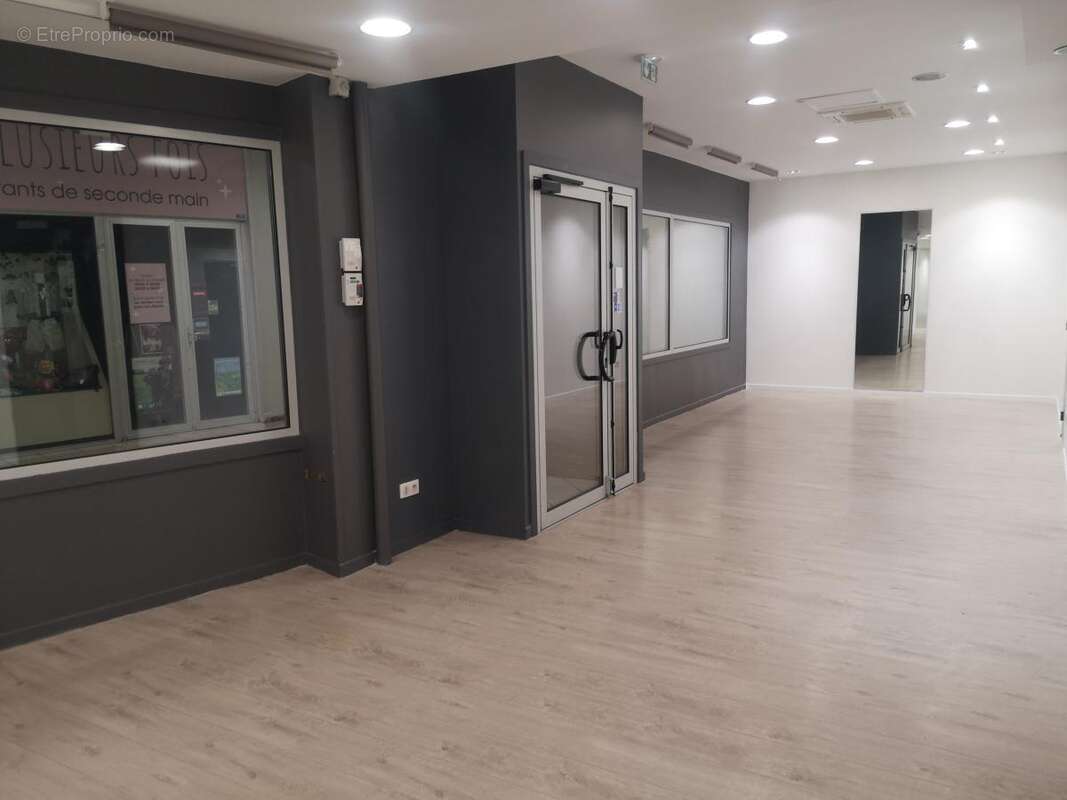 Commerce 72 m² à Cambrai  - photo 9
