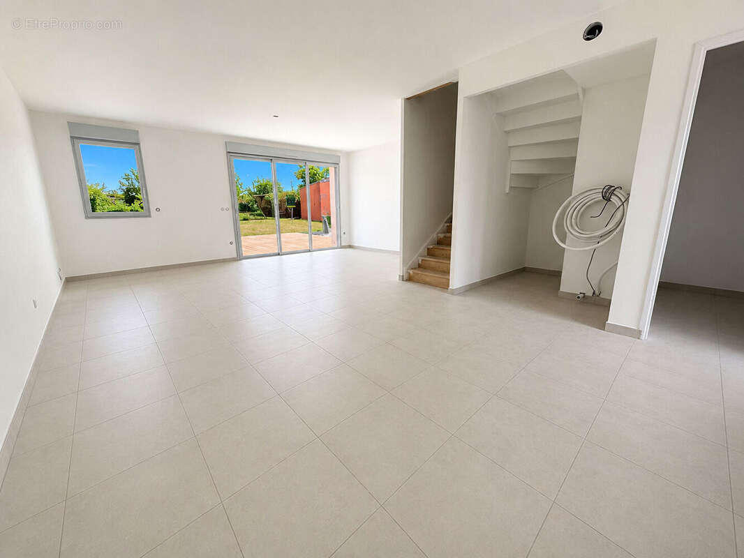 Maison Tournefeuille 4 pièces 85m² + Terrasse + Jardin + Garage ! TOURNEFEUILLE - photo 5