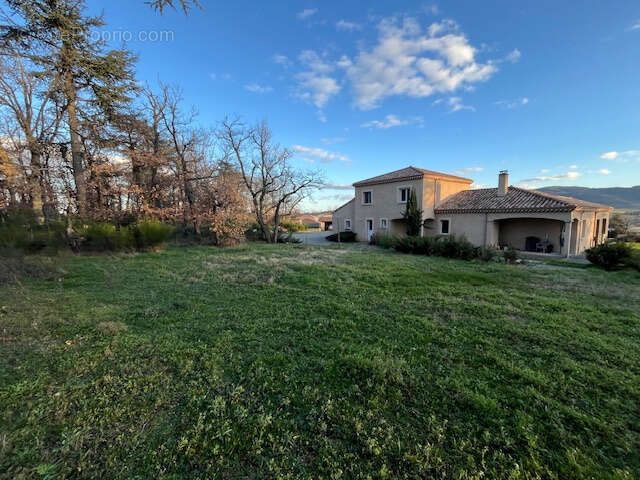 Maison à SAINT-ROMAIN-D'AY