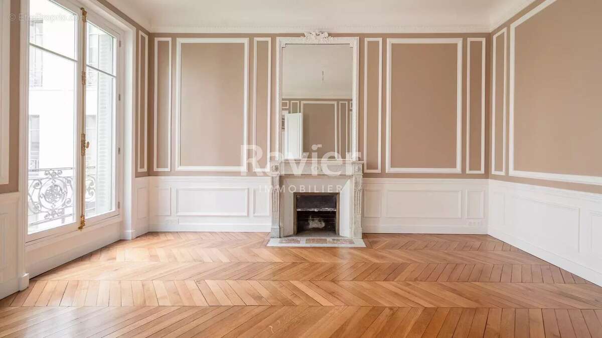Appartement à PARIS-17E