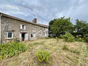 vue cote jardin - Maison à VOUVANT