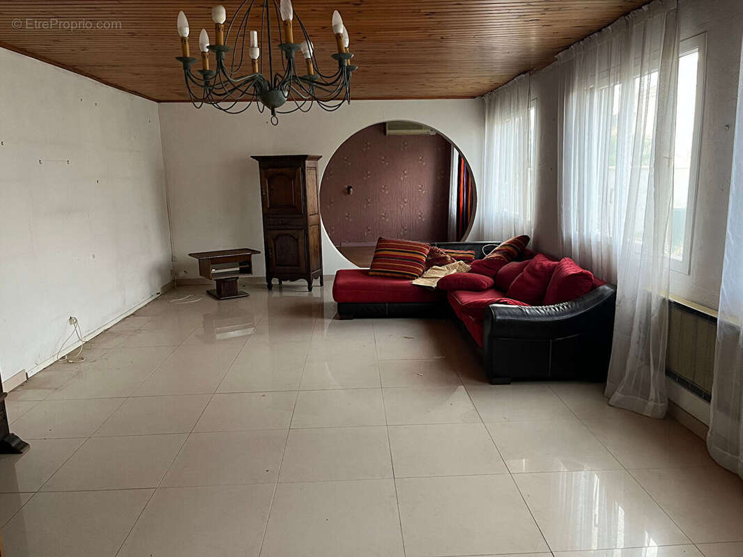 Maison à LE BLANC-MESNIL