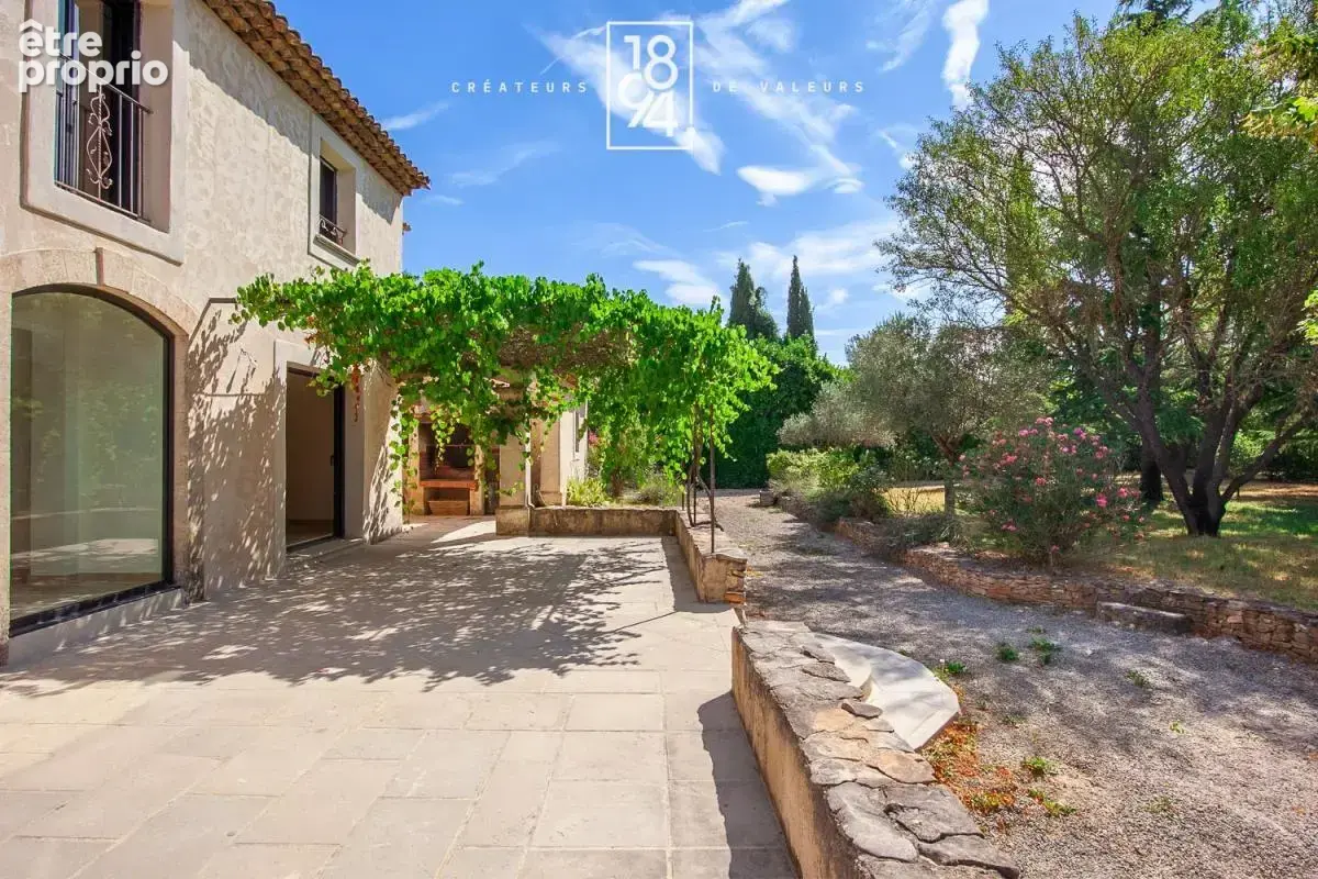 Bastide contemporaine avec dépendance jardin et piscine à Pernes les fontaines - photo 2