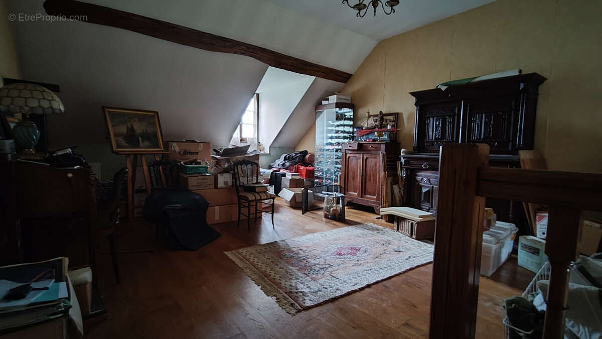 Maison à LONGECOURT-LES-CULETRE