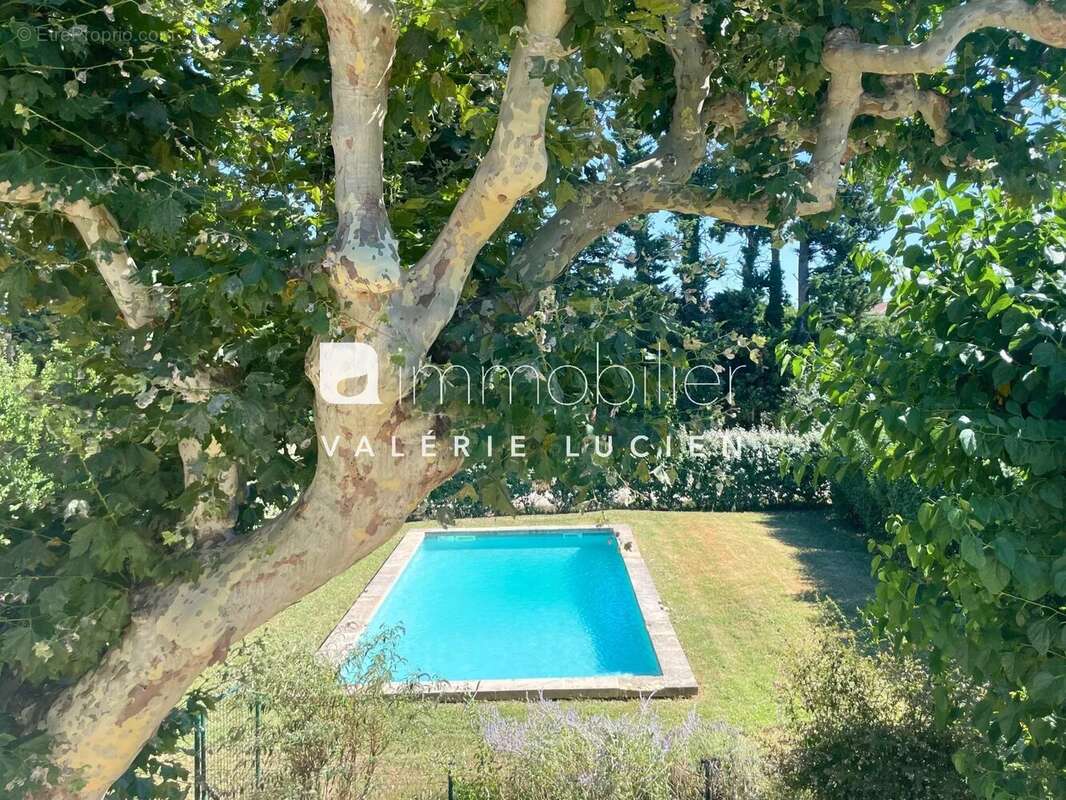 Maison à CHATEAURENARD