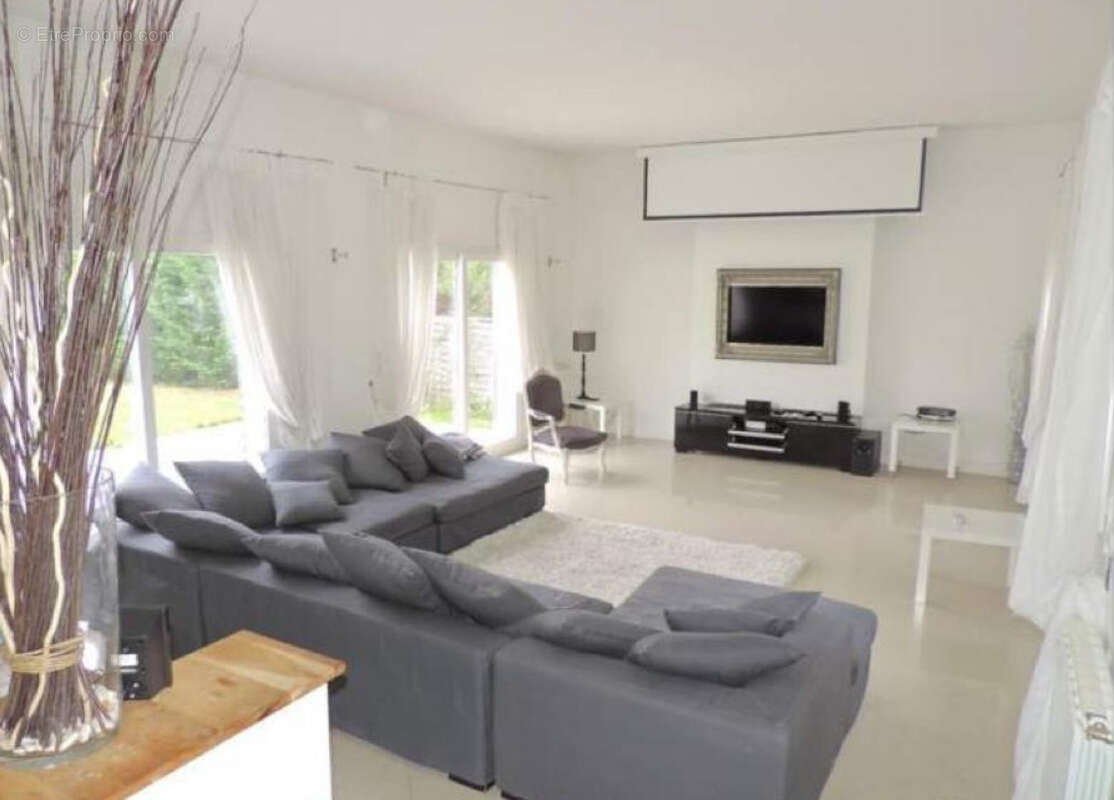 Maison Saint Brice Sous Foret 7 pièce(s) 250 m2 - photo 2